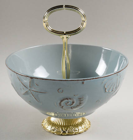 Cape Cod 6"-7" Handled Footed Nut Dish HC