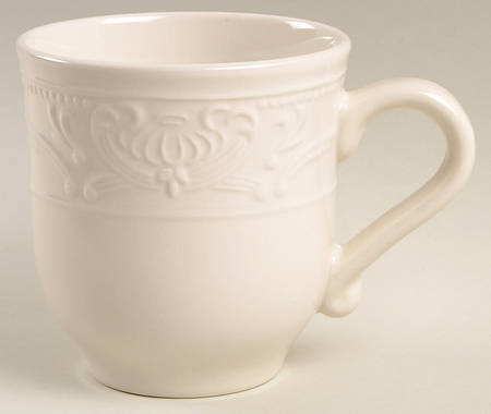 Vera Cream Mug