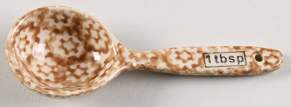 Old World Brown 1 Tablespoon Ceramic Measuring Spoon
