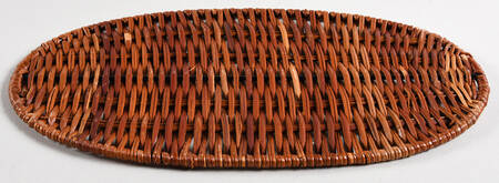 Old World Brown Wicker Trivet for 2 Qt Oval Casserole