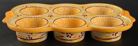 Old World Yellow Muffin Pan (Holds 6 Muffins)