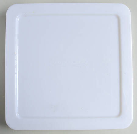 Polka Dot Red Plastic Lid for 9" Square Baker