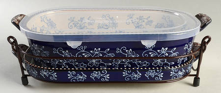 Floral Lace-Blue 13" Oval Baker w/Plastic Lid, Lid-It & Metal Stand