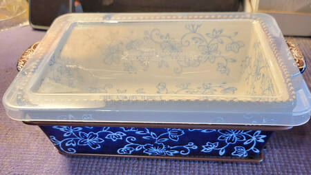Floral Lace-Blue 10" Rectangular Baker W/Plastic Lid & Metal Stand
