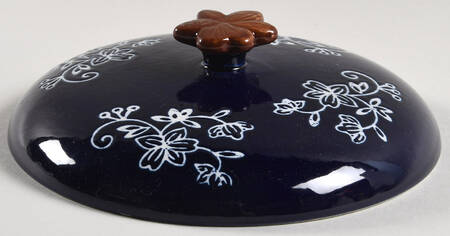 Floral Lace-Blue Lid for 1 Qt Round Casserole
