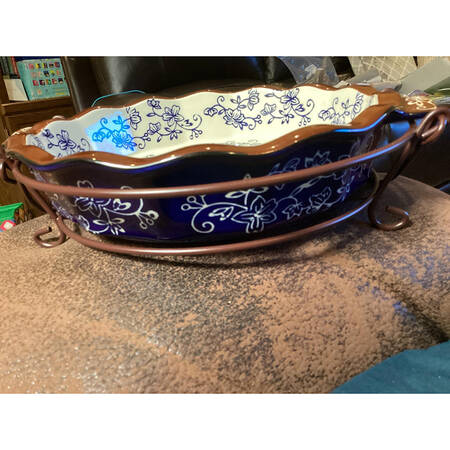 Floral Lace-Blue 9" Pie Baking Plate with Metal Stand