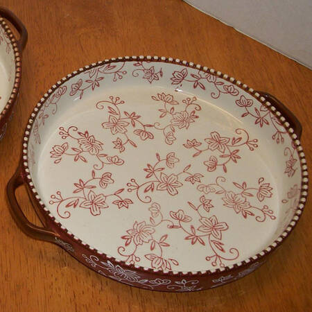 Floral Lace Cranberry 9" Round Shallow Baker