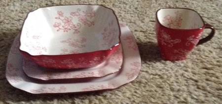 Floral Lace Red Square Soup/Cereal Bowl