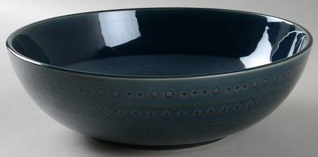Kingsland 9" Round Serving Bowl