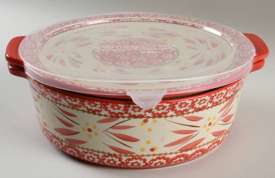 Old World Red 10" Round Handled Baker w/Plastic Lid & Lid-It (RBH10A, PRH10A & LDIR10)