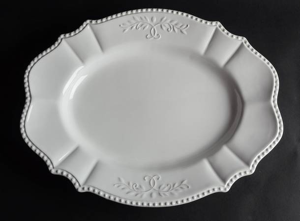 Le Provence White 17" Oval Serving Platter