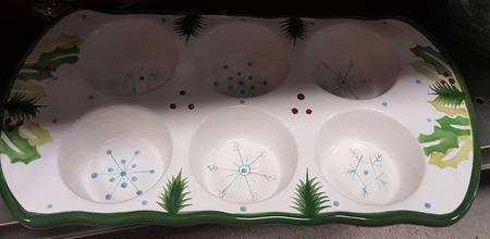 Hometown Christmas Cupcake/Muffin Tray (Holds 6)