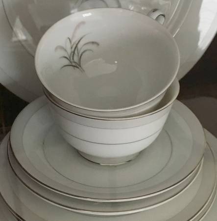 Sayonara Footed Cup & Saucer Set by Treco