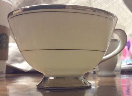 TWI2 Footed Cup