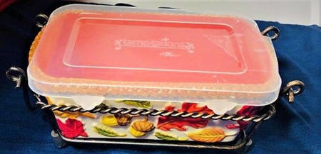 Harvest (Embossed) 10" Rectangular Baker W/Plastic Lid & Metal Stand