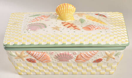 Summer Shells 2 Quart Rectangular Covered Baker by Temp-Tations