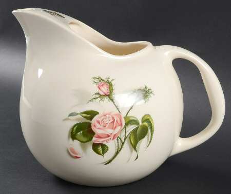 Moss Rose (No Trim) 84 Oz Pitcher