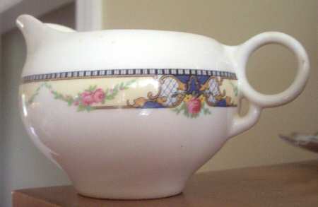 UNI131 Creamer