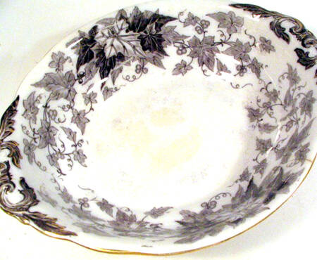 Bryonia Black and Gray 9" Round Vegetable Bowl
