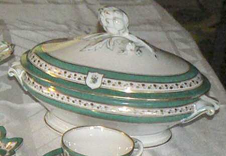 UC718 Tureen &  Lid