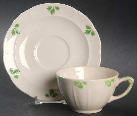 UC812 Flat Cup & Saucer Set