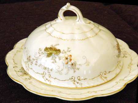 5771 Round Covered Butter