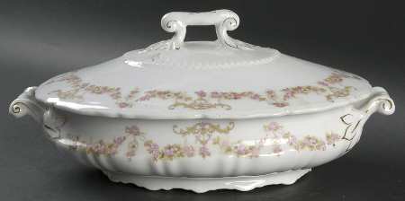 VNN2 Oval Covered Vegetable
