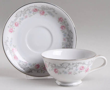 Melody Footed Cup & Saucer Set