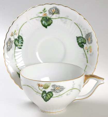 Granada Flat Cup & Saucer Set