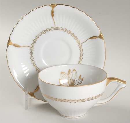 Sunburst Flat Cup & Saucer Set