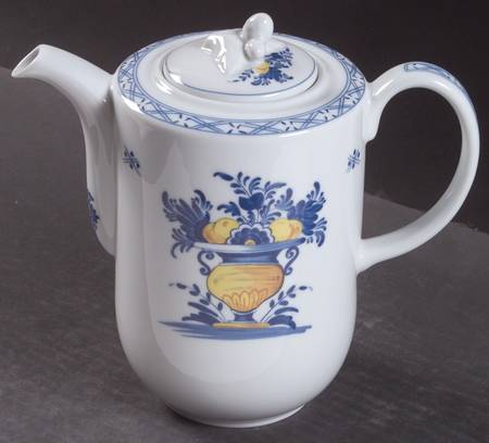 Viana Coffee Pot & Lid