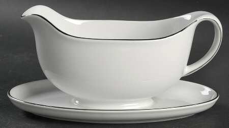 Solitude Gravy Boat with Attached Underplate