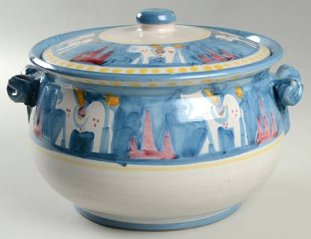 Campagna Horse (Cavallo) 3.5 Quart Round Covered Casserole