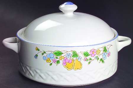 Vina Fera 2 Qt Round Covered Casserole