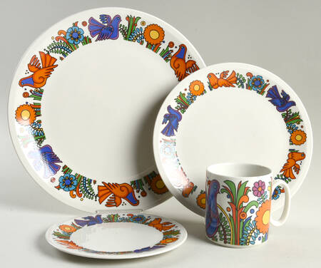 Acapulco (Older, Milano Shape) 32  Piece Estate Set