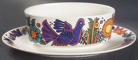 Acapulco (Newer, Roma Shape) Gravy Boat with Attached Underplate