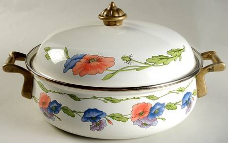 Amapola 3 Quart Metal Covered Casserole