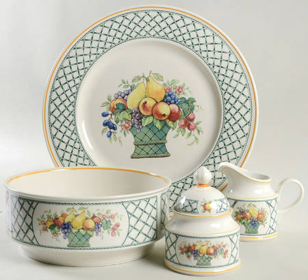 Basket 5 Piece Hostess Set