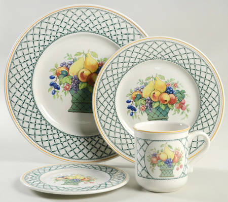 Basket 4 Piece Place Setting
