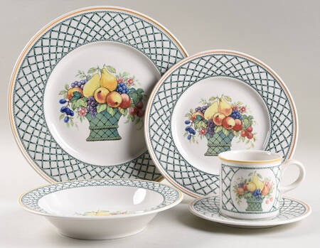 Basket 40  Piece Estate Set