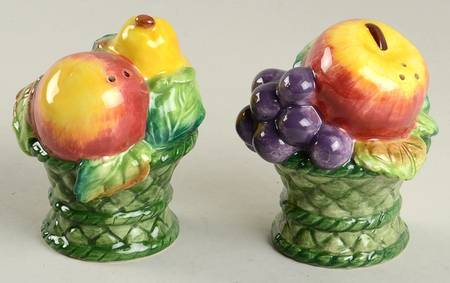 Basket Figural Salt & Pepper Set