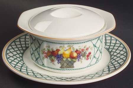 Basket Flat Bouillon Cup and Saucer with Lid