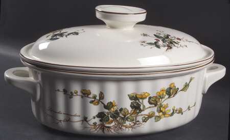 Botanica 4 Qt Oval Covered Casserole