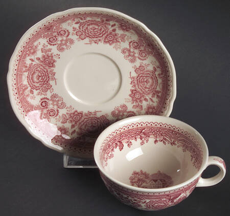 Burgenland Maroon Flat Cup & Saucer Set