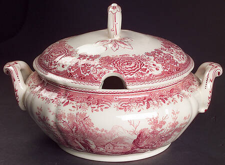 Burgenland Maroon Round Covered Vegetable