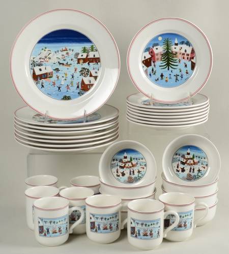 Naif Christmas 32 Piece Set