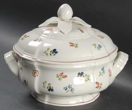 Petite Fleur Round Covered Vegetable