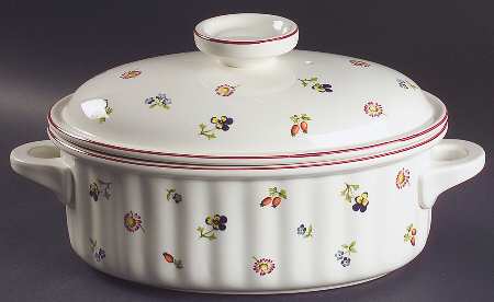 Petite Fleur 3 Quart Oval Covered Casserole