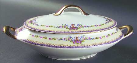 Dorset Oval Covered Vegetable