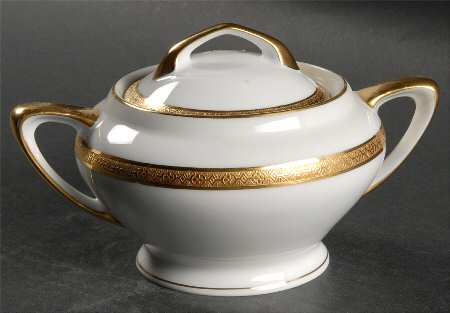 VIT10  Sugar Bowl & Lid